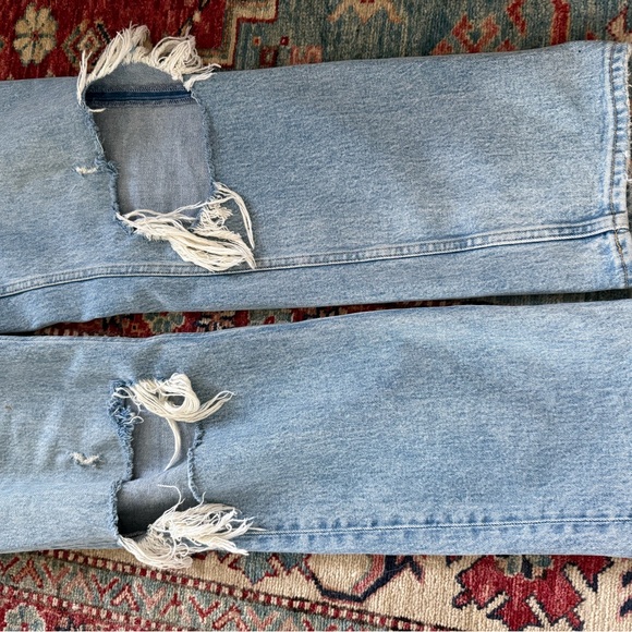 Abercrombie & Fitch Light Blue Denim Jeans - Picture 6 of 6